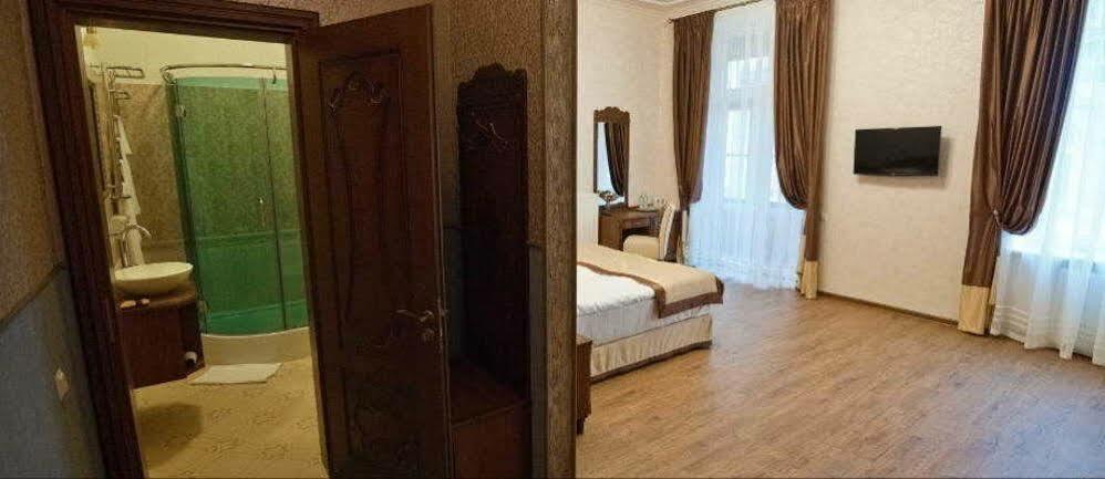 Гостевой Дом  Inn Львов Экстерьер фото